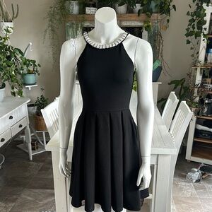 Elegant soprano little Black Dress with Embellished halter Neckline XS